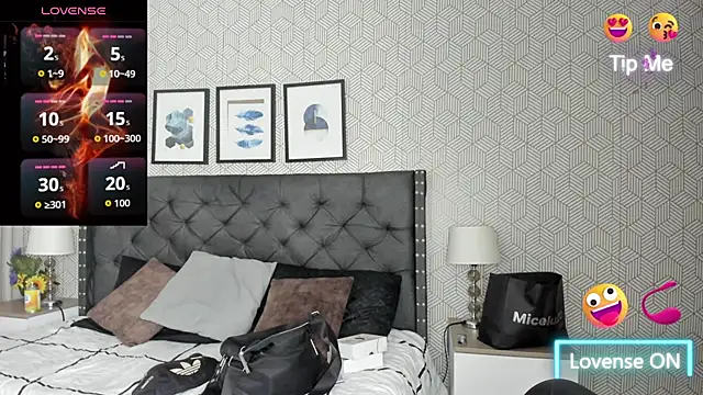 sweet  vanessa1 online show from 17, 10, 2025