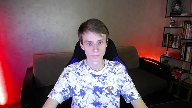 Snapshot of yes_cute_boy_ chatting on 1, 10, 2025 yes cute boy online show from 1, 10, 2025