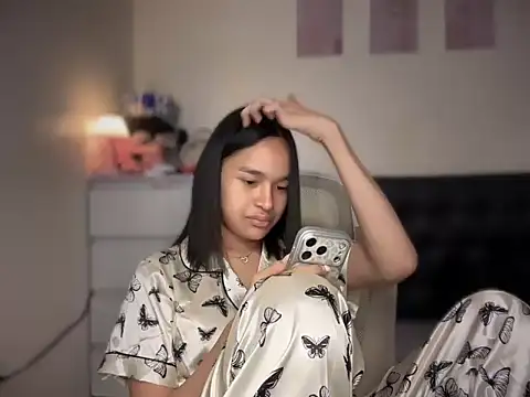 lelasohna online show from 12, 4, 2026