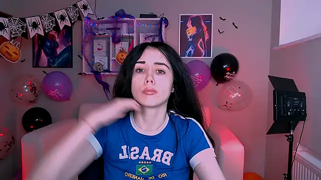 Snapshot of riley_sanders chatting on 24, 10, 2025 riley sanders online show from 24, 10, 2025