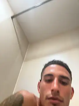 Snapshot of Cuban_4777 chatting on 5, 12, 2025 Cuban 4777 online show from 5, 12, 2025