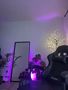 HATSUNE   online show from 14, 12, 2025