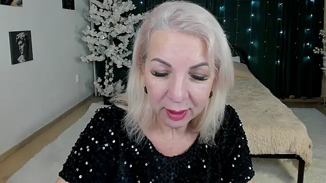 LiliaMoons online show from 20, 12, 2025