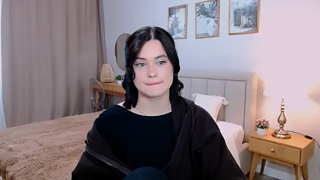 lil angel  online show from 16, 1, 2026