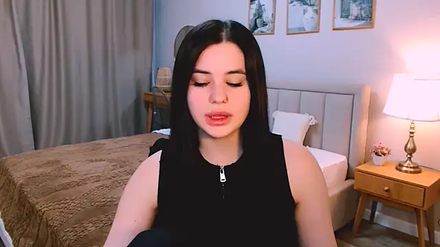 lil angel  online show from 12, 2, 2026