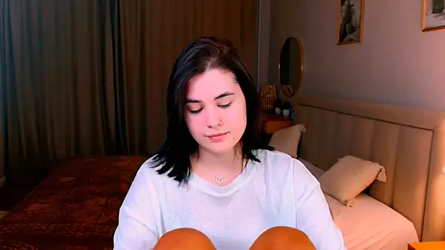 lil angel  online show from 27, 3, 2026