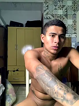 Snapshot of Novindot23cm chatting on 3, 12, 2025 Novindot23cm online show from 3, 12, 2025