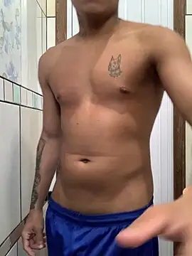 Snapshot of Novindot23cm chatting on 17, 12, 2025 Novindot23cm online show from 17, 12, 2025