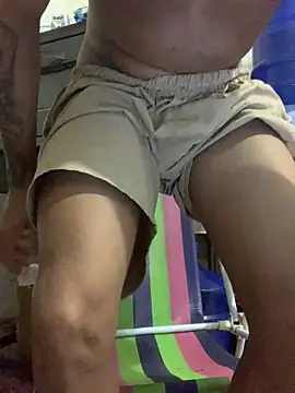 Snapshot of Novindot23cm chatting on 9, 5, 2026 Novindot23cm online show from 9, 5, 2026