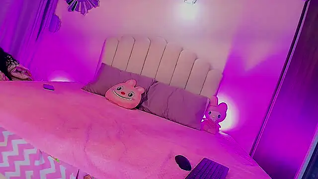 Snapshot of Eboney_Hott chatting on 10, 11, 2025 Eboney Hott online show from 10, 11, 2025