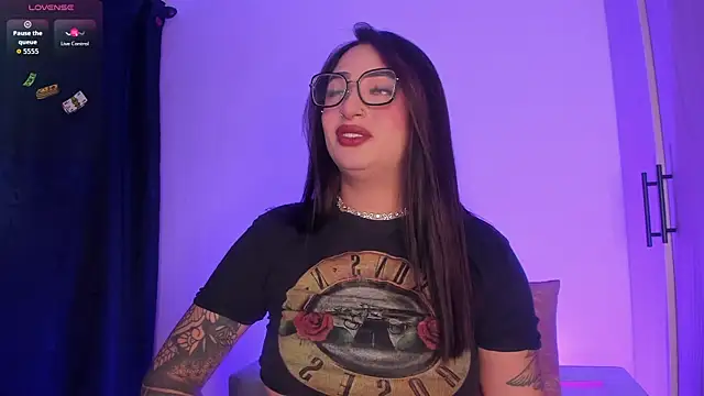scarlett Collinss online show from 30, 6, 2026