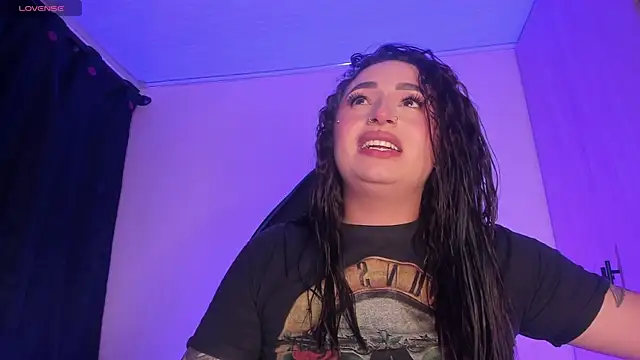 scarlett Collinss online show from 25, 7, 2026