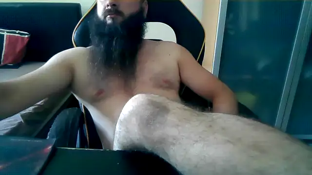 Snapshot of LondonMan1988 chatting on 16, 7, 2026 LondonMan1988 online show from 16, 7, 2026