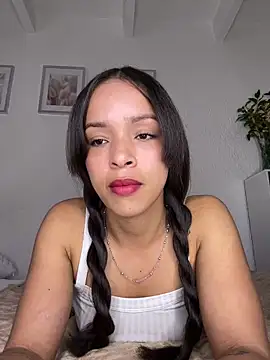 Yasmin777  online show from 20, 6, 2026