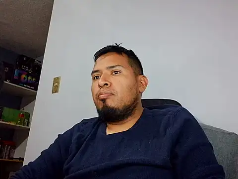 Snapshot of Doggo05 chatting on 20, 3, 2026 Doggo05 online show from 20, 3, 2026