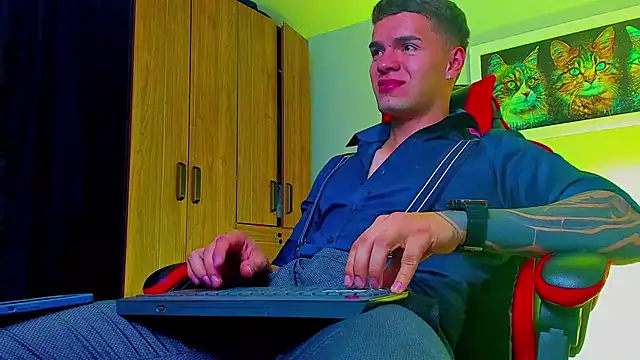 Snapshot of ALPHA_DOMINUS_ chatting on 24, 9, 2025 ALPHA DOMINUS online show from 24, 9, 2025