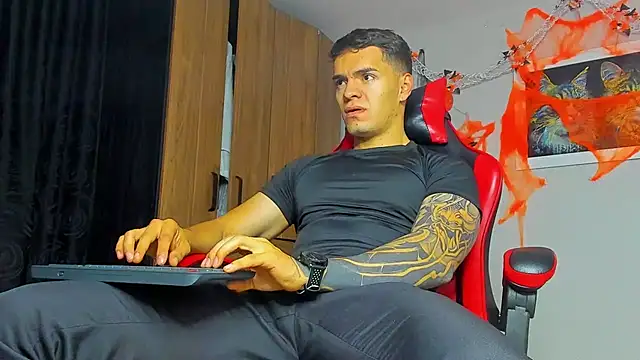 Snapshot of ALPHA_DOMINUS_ chatting on 16, 10, 2025 ALPHA DOMINUS online show from 16, 10, 2025