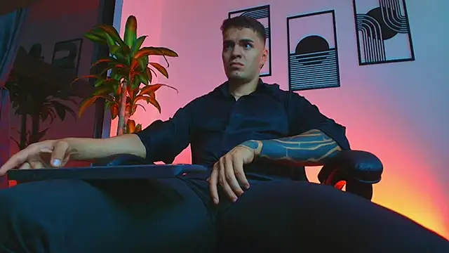 ALPHA DOMINUS  online show from 12, 4, 2026