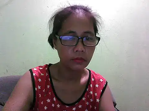 HotLadyPinay32 online show from 18, 3, 2026