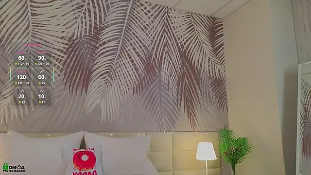 LolaPrise online show from 10, 11, 2025