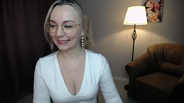 Ava Elior online show from 8, 3, 2026