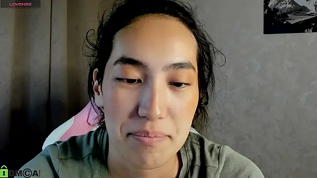 FlirtyAura online show from 26, 11, 2025