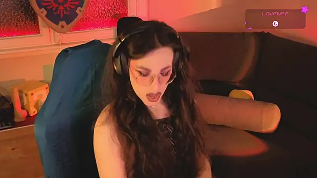 Snapshot of Zesty_Peach chatting on 29, 5, 2026 Zesty Peach online show from 29, 5, 2026