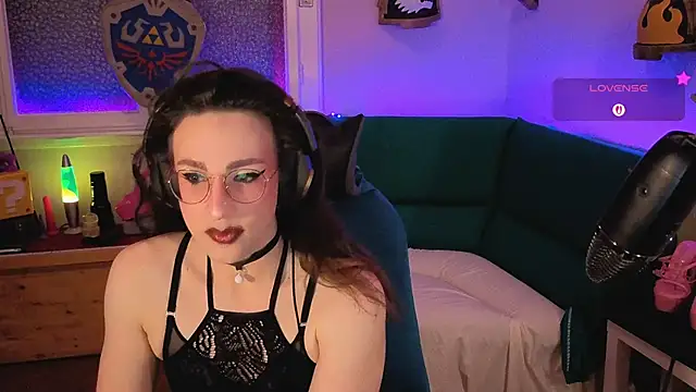Snapshot of Zesty_Peach chatting on 6, 6, 2026 Zesty Peach online show from 6, 6, 2026