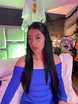 BellaFernandez   online show from 30, 10, 2025