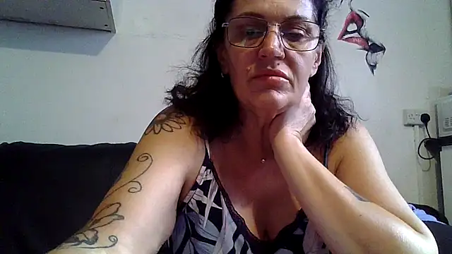 RubyyRosee online show from 2, 7, 2026