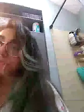 Snapshot of Lovelyrainn chatting on 24, 9, 2025 Lovelyrainn online show from 24, 9, 2025