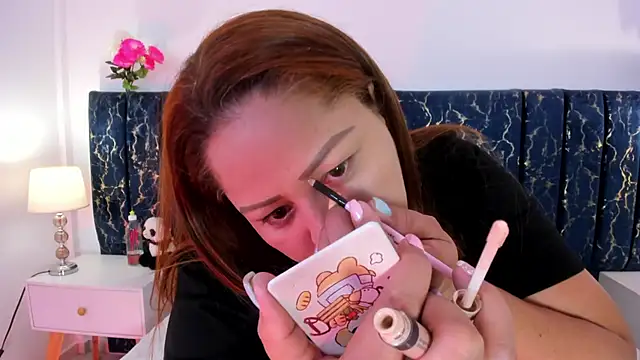 Snapshot of katte_landerr chatting on 16, 5, 2026 katte landerr online show from 16, 5, 2026
