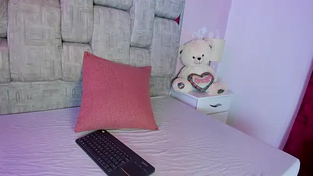 Snapshot of KatySweetas chatting on 18, 2, 2026 KatySweetas online show from 18, 2, 2026