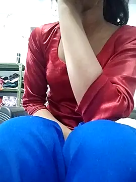 Snapshot of Naina_04 chatting on 13, 11, 2025 Naina 04 online show from 13, 11, 2025