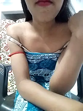 Snapshot of Naina_04 chatting on 17, 11, 2025 Naina 04 online show from 17, 11, 2025