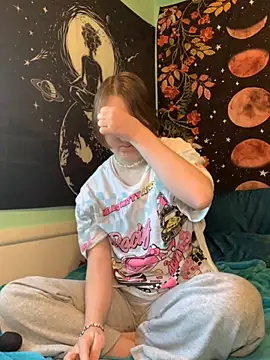 angelbliss10100 online show from 4, 12, 2025