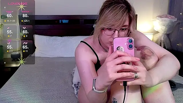 Snapshot of _AlexaFlowers_ chatting on 29, 4, 2026 AlexaFlowers online show from 29, 4, 2026