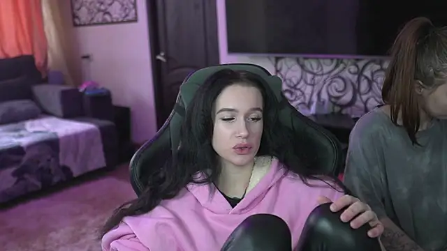 Snapshot of lis_silver chatting on 9, 2, 2026 lis silver online show from 9, 2, 2026