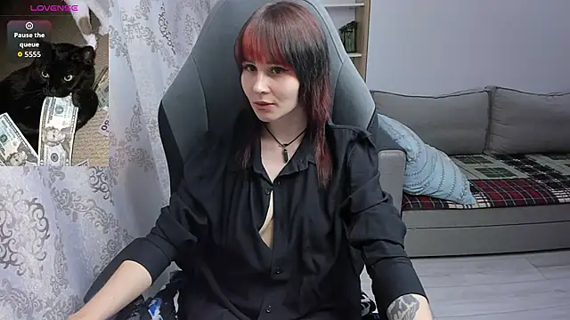 MistyDark online show from 5, 2, 2026