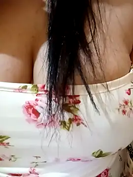 Snapshot of Romayssaa chatting on 10, 5, 2026 Romayssaa online show from 10, 5, 2026