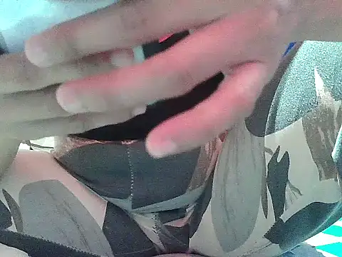 Snapshot of Ayiesha chatting on 13, 9, 2025 Ayiesha online show from 13, 9, 2025