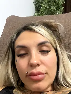 Snapshot of Princess-Jasmine07 chatting on 11, 11, 2025 Princess-Jasmine07 online show from 11, 11, 2025