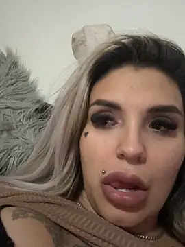 Snapshot of Princess-Jasmine07 chatting on 2, 12, 2025 Princess-Jasmine07 online show from 2, 12, 2025