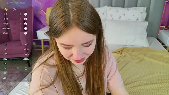 Moon  Bunny online show from 7, 3, 2026