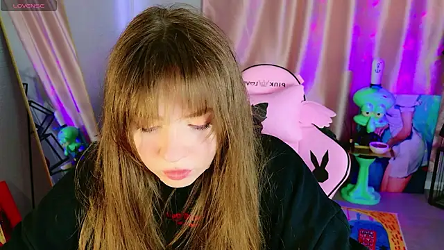 Snapshot of Moon__Bunny chatting on 3, 5, 2026 Moon Bunny online show from 3, 5, 2026