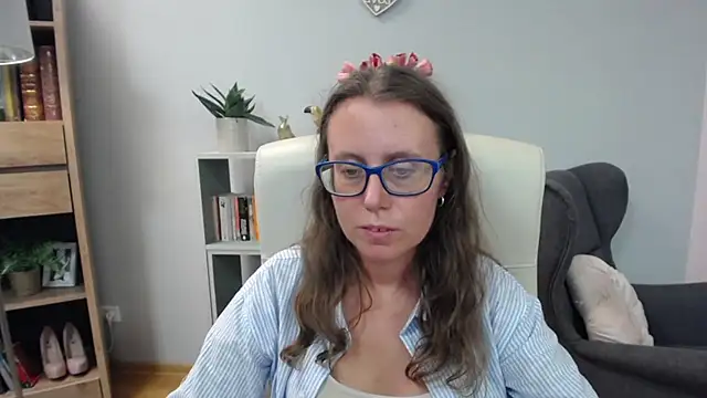 Snapshot of sweetxLizzy chatting on 7, 7, 2026 sweetxLizzy online show from 7, 7, 2026