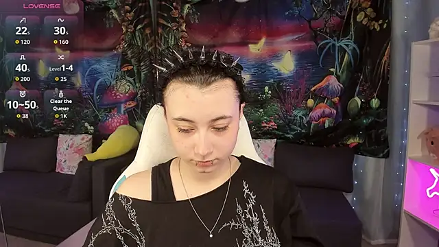 ClaraParks online show from 5, 4, 2026