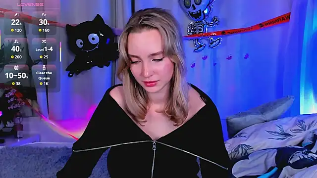 EllaBloom online show from 29, 10, 2025