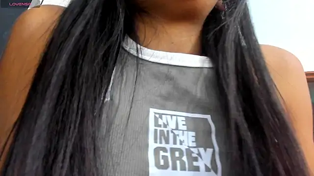 Snapshot of Sheilly_brown chatting on 8, 2, 2026 Sheilly brown online show from 8, 2, 2026