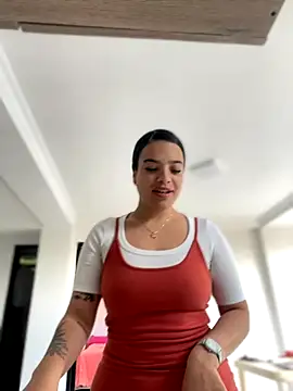 JuanitaMore01 online show from 17, 11, 2025